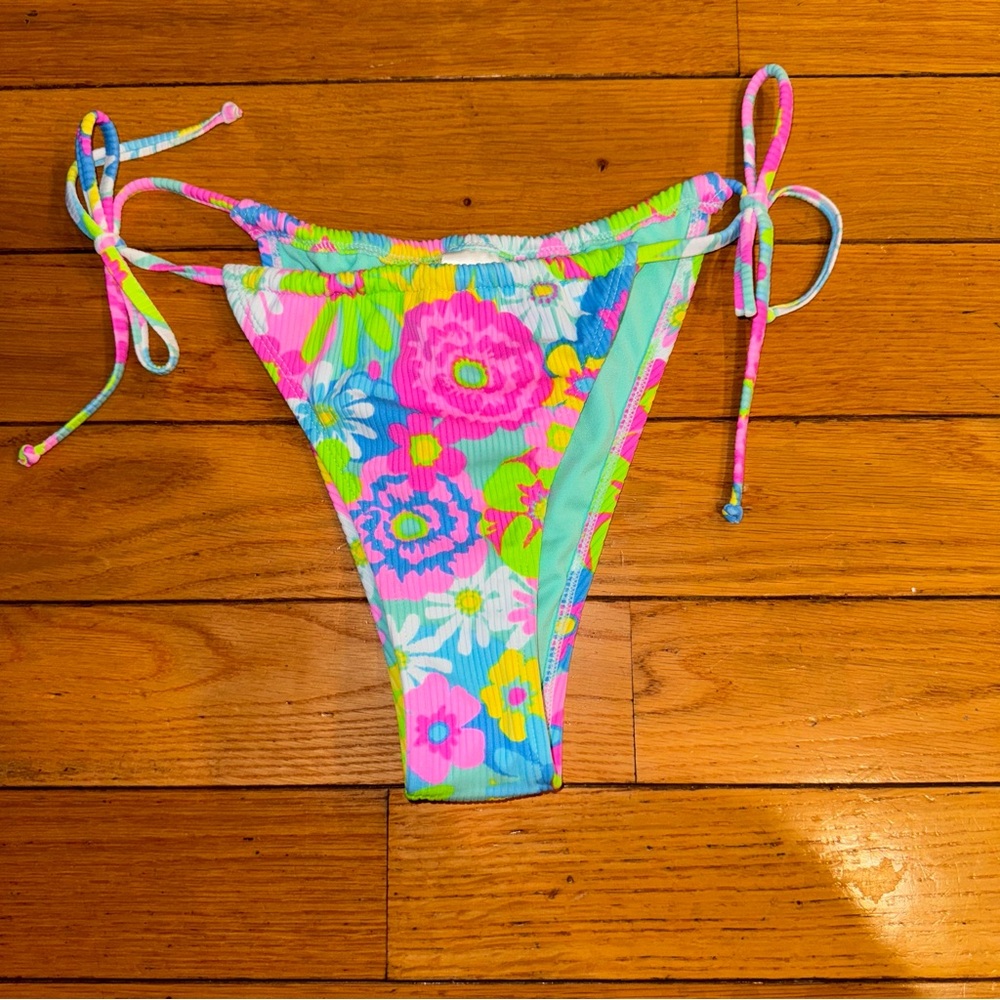 NWT Tie bikini bottoms